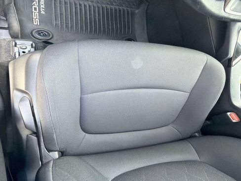 Certified 2023 Toyota Corolla Cross LE FWD image 9