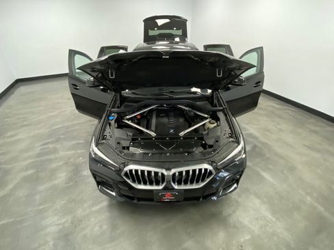 Used 2022 BMW X6 xDrive40i w/ M Sport Package image 56