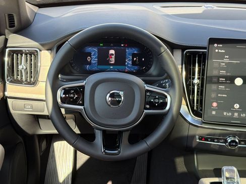 New 2026 Volvo XC90 B5 Core w/ Protection Package AWD/4WD image 27