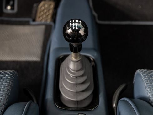 Used 1991 Porsche 911 Carrera image 34