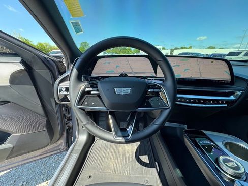 Used 2024 Cadillac Lyriq Tech w/ Driver Assist Package AWD/4WD image 19