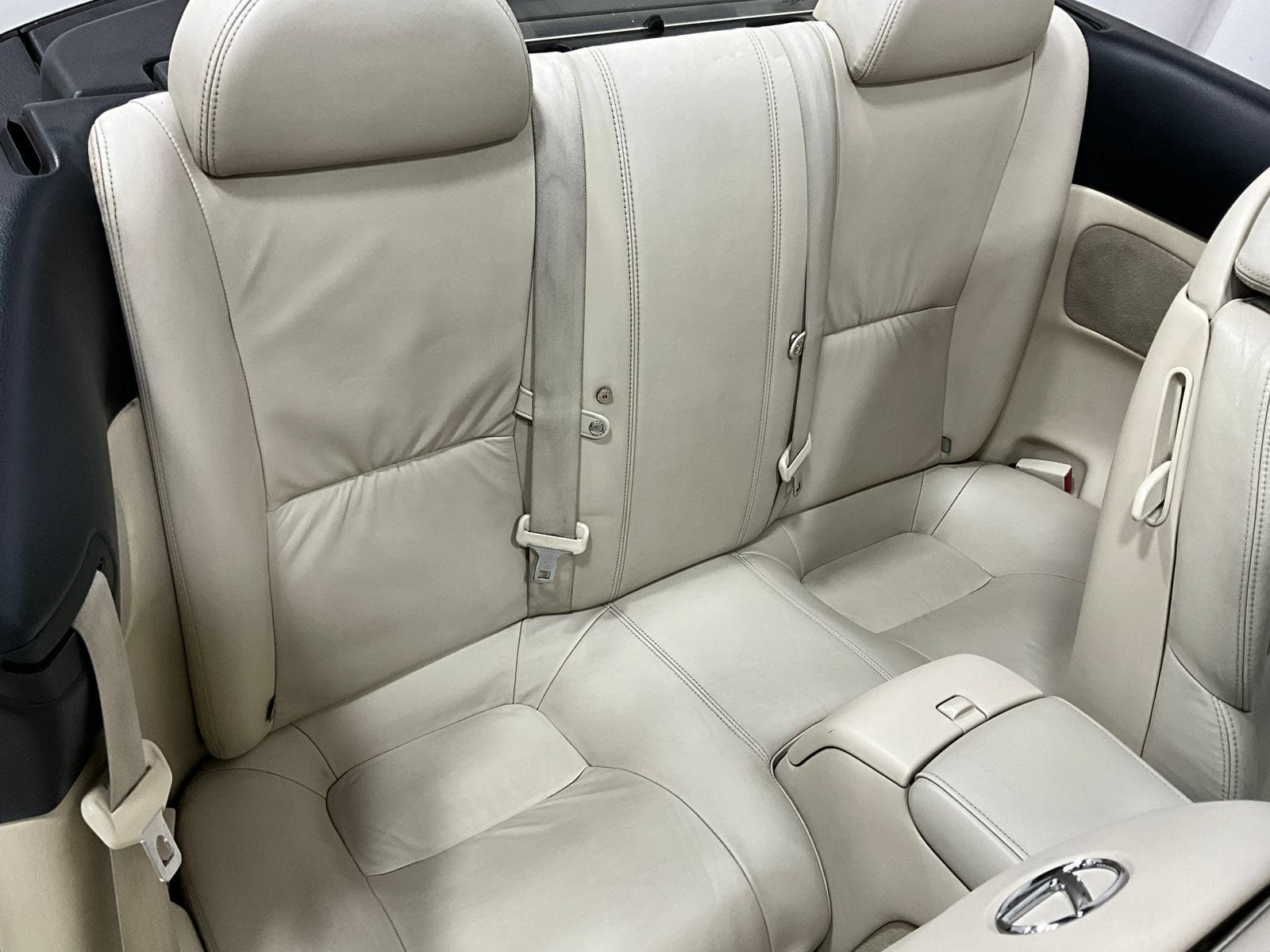 Used 2004 Lexus SC 430 Convertible RWD image 26