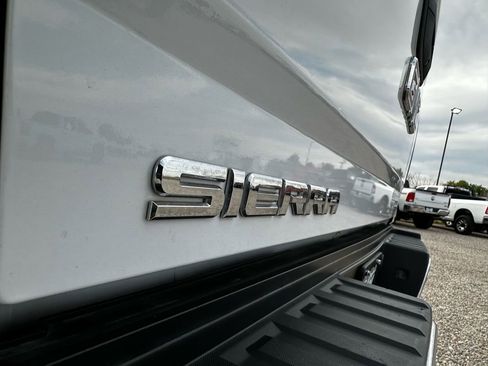 Used 2019 GMC Sierra 2500 SLT w/ Duramax Plus Package image 41