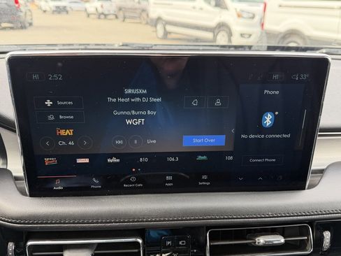 Used 2023 Lincoln Nautilus FWD image 11