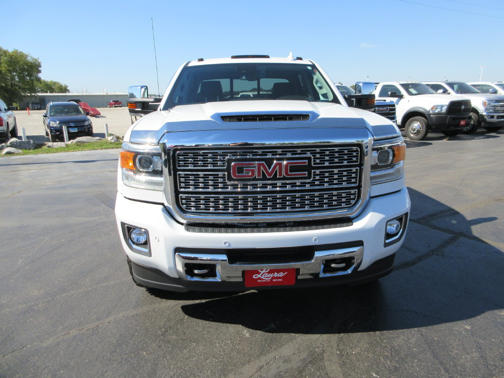 Used 2018 GMC Sierra 3500 Denali w/ Duramax Plus Package AWD/4WD image 14