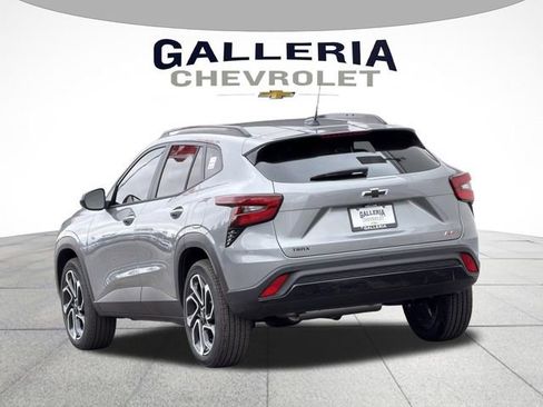 New 2026 Chevrolet Trax RS w/ Driver Confidence Package FWD image 5