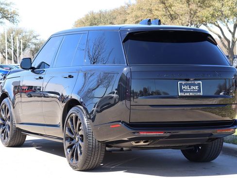 Used 2023 Land Rover Range Rover SE image 9