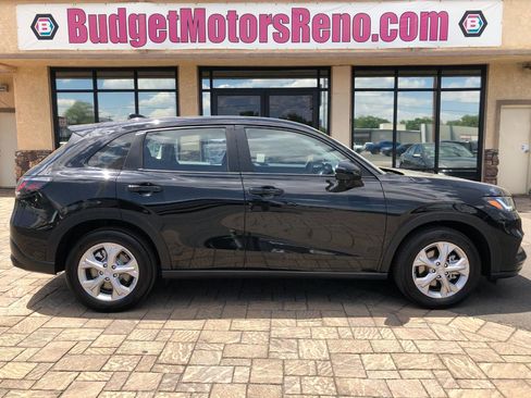 Used 2025 Honda HR-V LX image 1