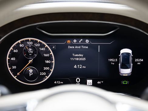 Used 2021 Bentley Flying Spur W12 image 76