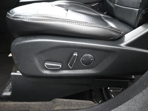 Certified 2017 Ford Explorer Limited FWD image 11