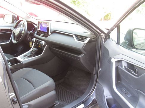 Certified 2024 Toyota RAV4 LE AWD/4WD image 14