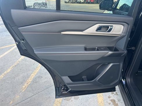 New 2026 Ford Explorer Active AWD/4WD image 19