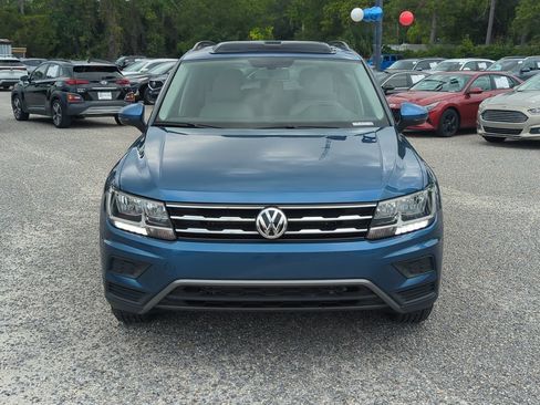 Used 2018 Volkswagen Tiguan SE w/ Panoramic Sunroof Package FWD image 10