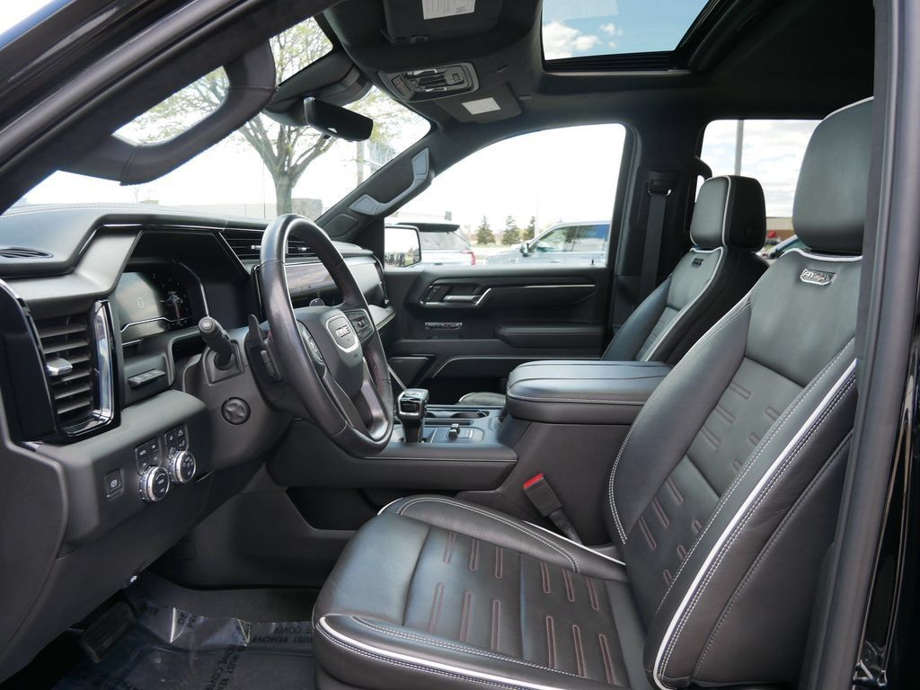 Used 2024 GMC Sierra 1500 AT4X AWD/4WD image 9