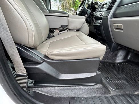 Used 2019 Ford F550 2WD Crew Cab Super Duty image 22