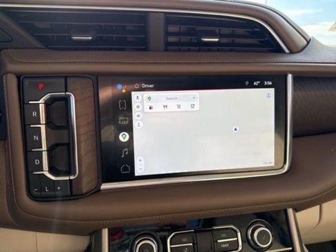 Used 2022 GMC Yukon XL Denali image 36