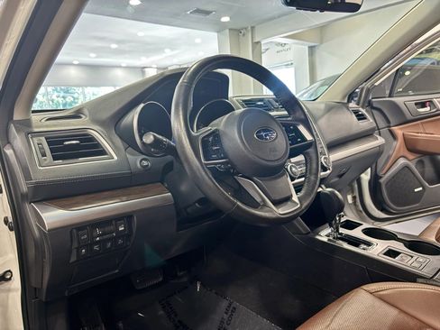 Used 2019 Subaru Outback 2.5i Touring AWD/4WD image 9