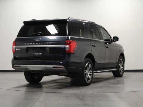 Used 2023 Ford Expedition XLT image 4