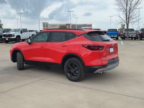 New 2026 Chevrolet Blazer LT w/ Convenience Package FWD image 6