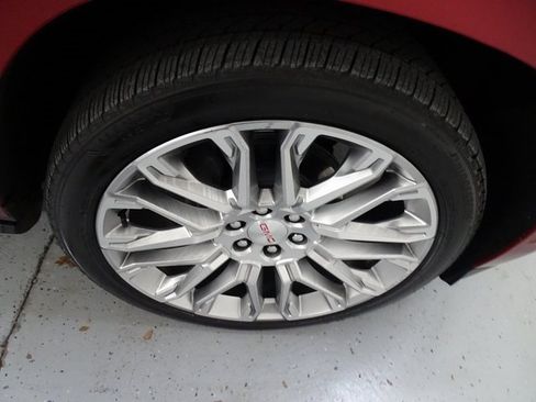 Certified 2025 GMC Yukon Denali w/ Denali Reserve Package image 28