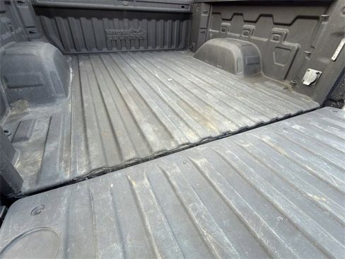 Used 2022 Chevrolet Silverado 1500 High Country w/ Z71 Off-Road Package image 29