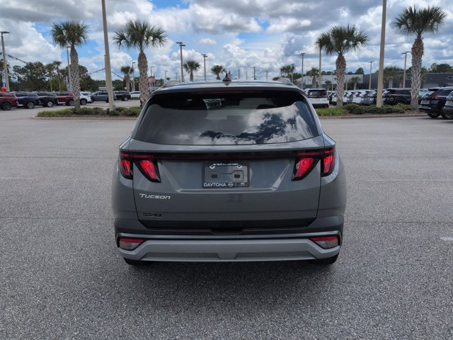 Used 2025 Hyundai Tucson SEL FWD image 6