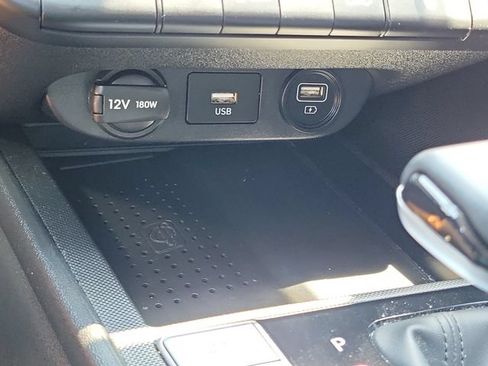 Used 2023 Hyundai Elantra SEL w/ Convenience Package FWD image 14