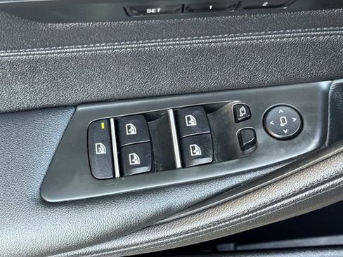 Used 2020 BMW 530i w/ Convenience Package image 12