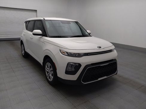 Used 2021 Kia Soul LX FWD image 13