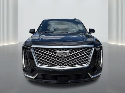 New 2026 Cadillac Escalade Luxury w/ LPO, Radiant Package AWD/4WD image 2