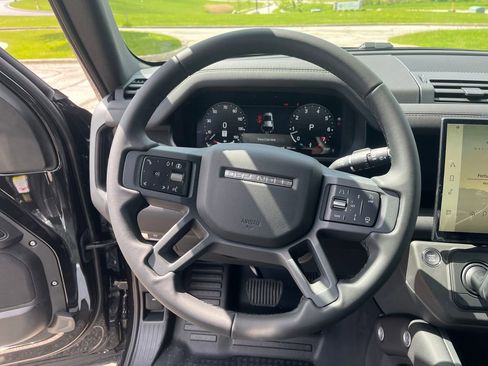 New 2026 Land Rover Defender 110 S AWD/4WD image 14