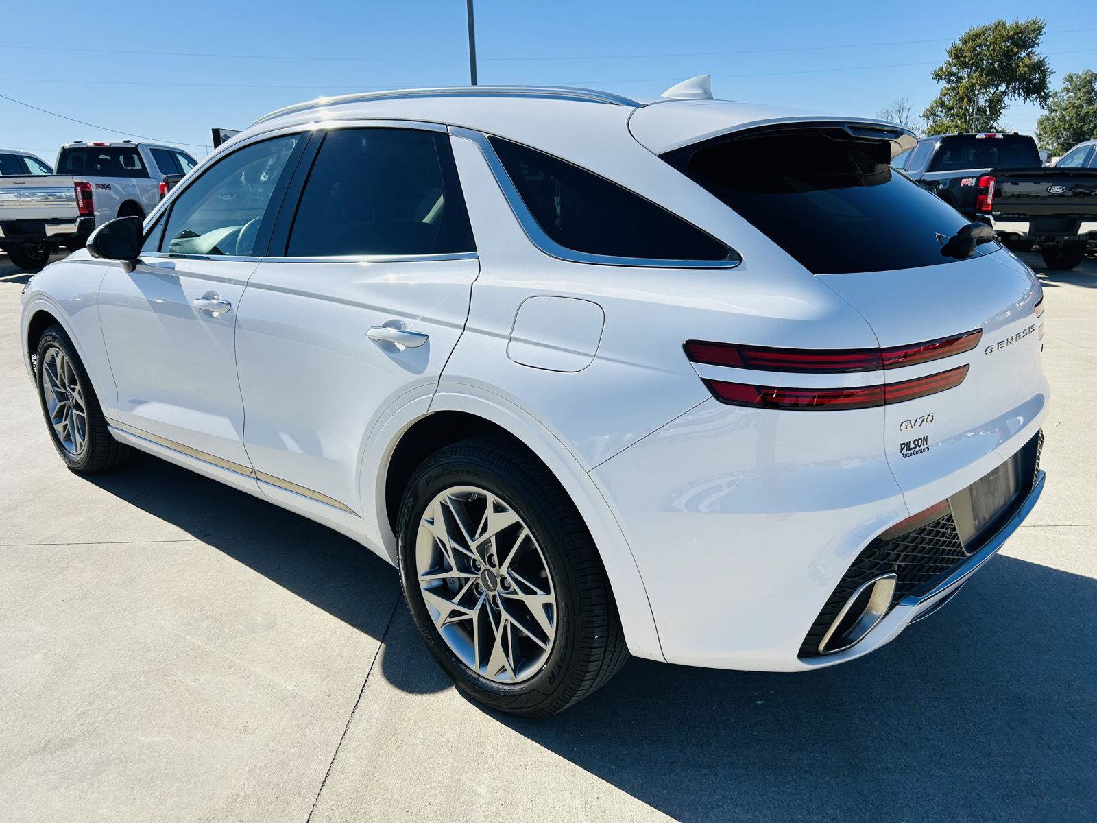 Used 2024 Genesis GV70 2.5T w/ Advanced Package AWD/4WD image 37
