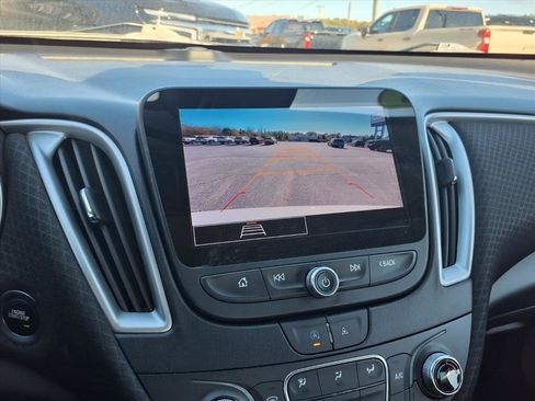 Used 2023 Chevrolet Malibu LT image 21