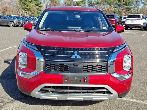 Used 2023 Mitsubishi Outlander SE image 8