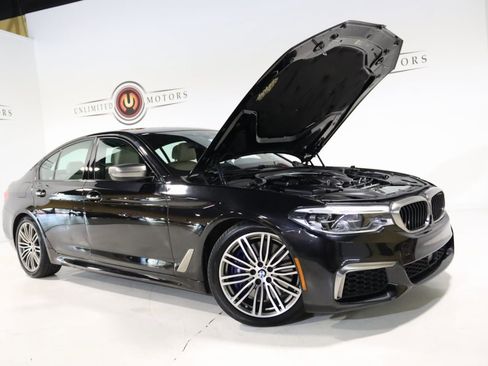 Used 2018 BMW M550i xDrive image 29