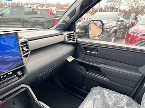 New 2026 Toyota Tundra Limited AWD/4WD image 30