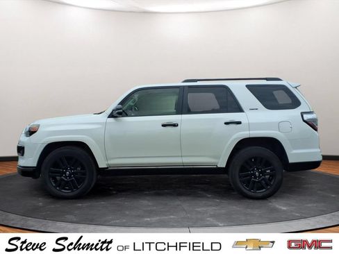 Used 2019 Toyota 4Runner Limited AWD/4WD image 2
