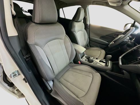 Used 2024 Subaru Crosstrek 2.0i Premium image 32