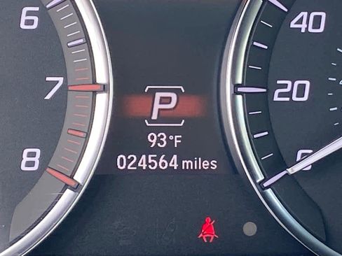 Used 2018 Acura TLX image 16