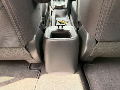Used 2019 Nissan Kicks SV FWD image 31