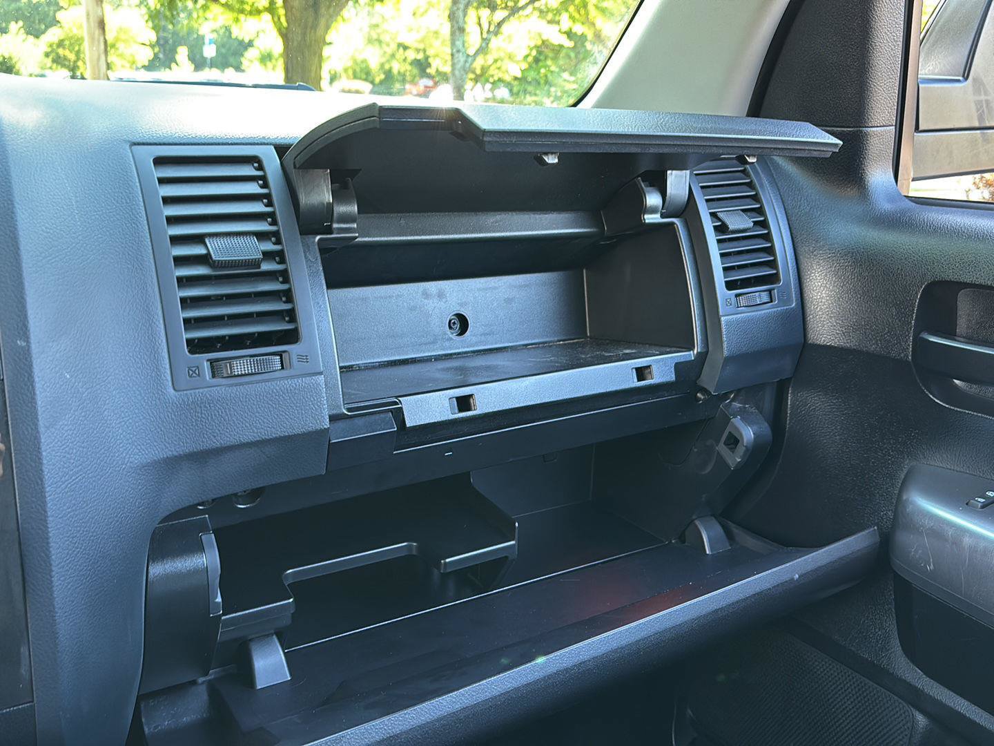 Used 2019 Toyota Sequoia 4WD image 35