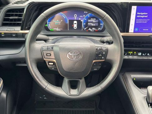 Used 2023 Toyota Crown AWD/4WD image 15