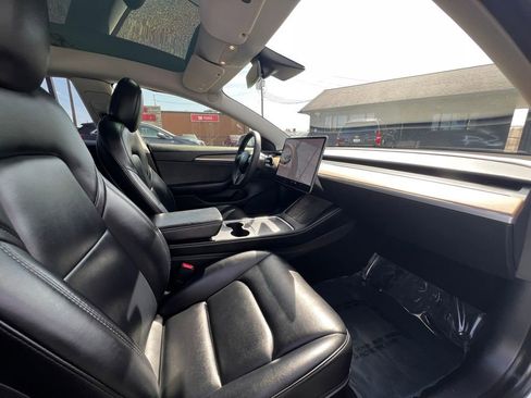 Used 2021 Tesla Model 3 Standard Range Plus image 24