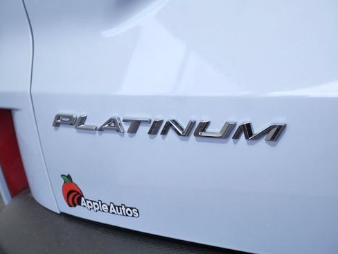 Certified 2025 Ford Escape Platinum AWD/4WD image 9