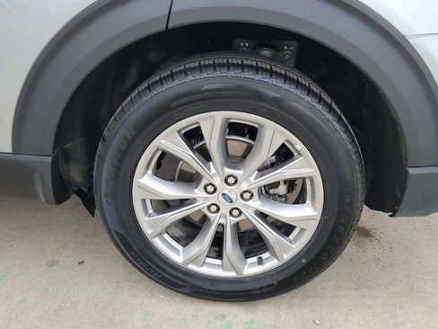 Certified 2023 Ford Explorer Limited image 17