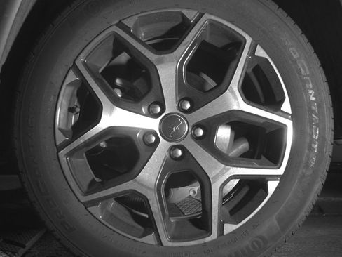 Used 2025 Jeep Compass Limited image 14