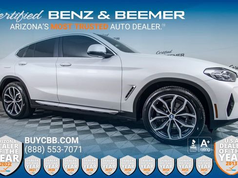 Used 2022 BMW X4 xDrive30i AWD/4WD image 1