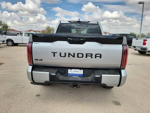 Used 2024 Toyota Tundra Platinum image 5