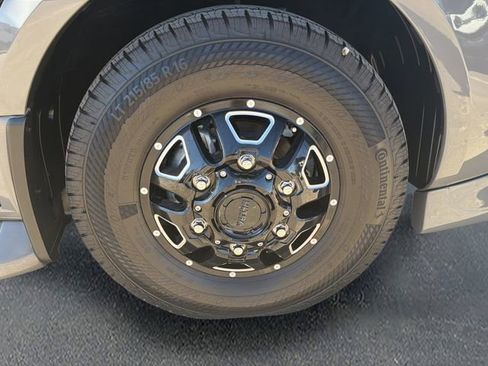 Used 2024 Mercedes-Benz Sprinter 3500 image 9