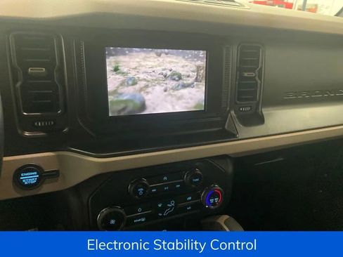 Used 2022 Ford Bronco Big Bend image 11